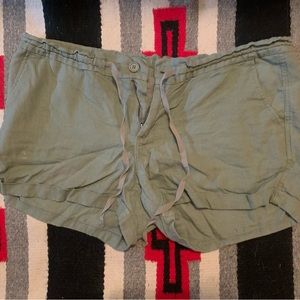 Linen shorts